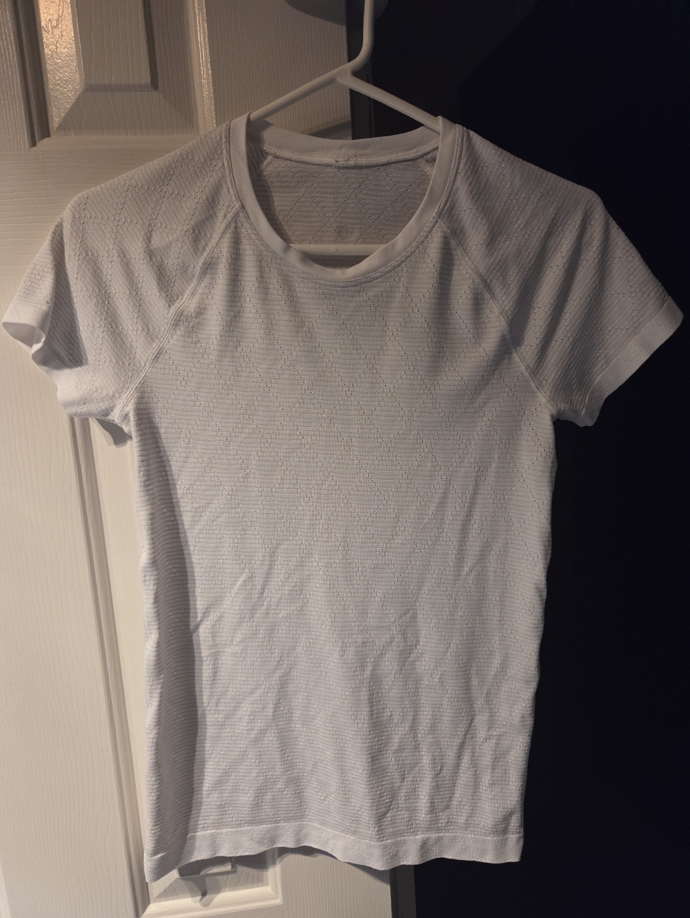 Lululemon Swiftly Tech Hip Length Pointelle Short Sleeve. NEW
